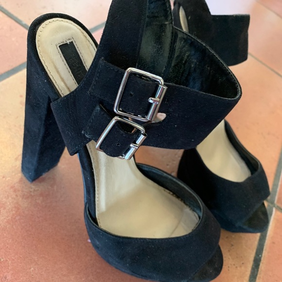 Sexy black platform sandals.  Size 7.  Forever 21 - Picture 2 of 8